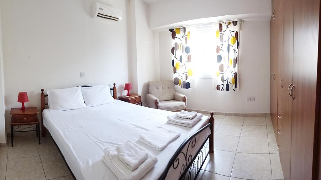 Melpo Court Apartamento Geroskipou Exterior foto